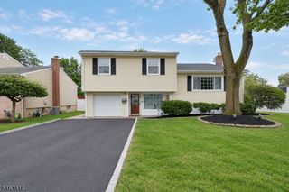 333 Foxwood Rd, Union Twp., NJ 07083