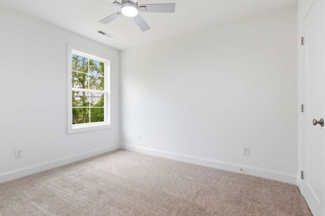 295 Spring St, La Vergne, TN 37086