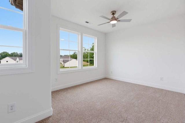 295 Spring St, La Vergne, TN 37086
