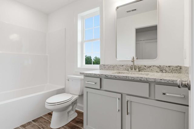 295 Spring St, La Vergne, TN 37086