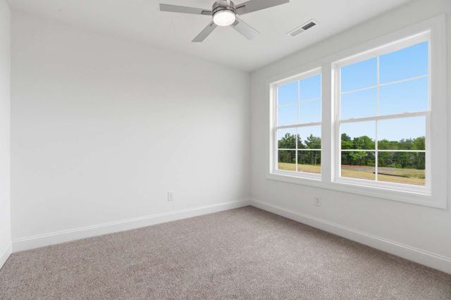 295 Spring St, La Vergne, TN 37086