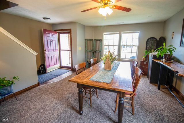 1098 Meadowview Court, Franklin, IN 46131