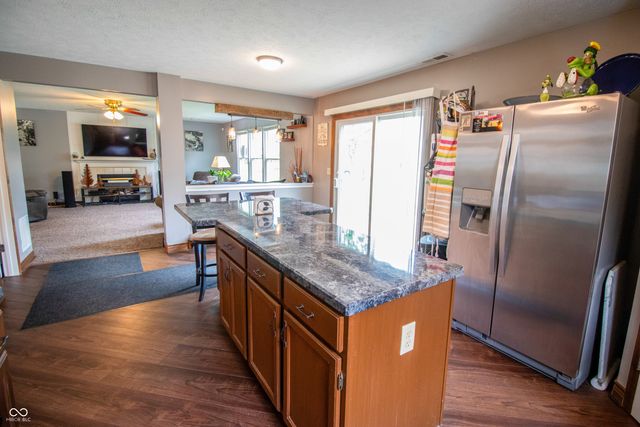 1098 Meadowview Court, Franklin, IN 46131