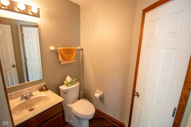 1098 Meadowview Court, Franklin, IN 46131