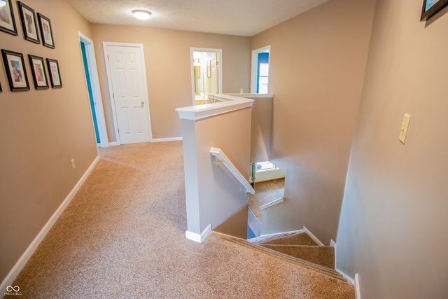 1098 Meadowview Court, Franklin, IN 46131