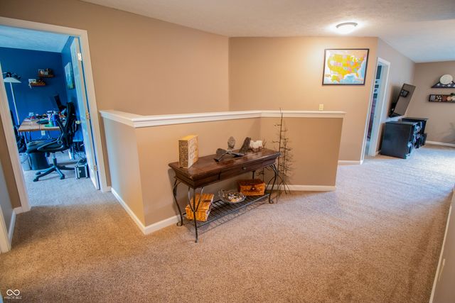 1098 Meadowview Court, Franklin, IN 46131