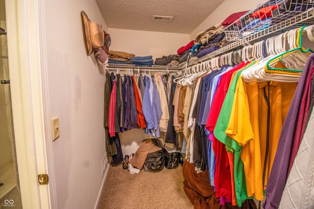 1098 Meadowview Court, Franklin, IN 46131