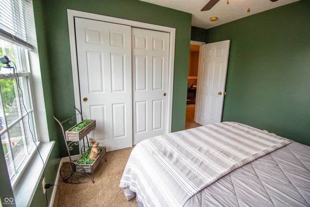 1098 Meadowview Court, Franklin, IN 46131