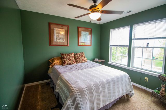 1098 Meadowview Court, Franklin, IN 46131