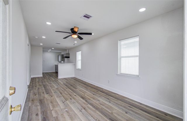 2310 Solo Street, Houston, TX 77020