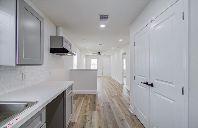 2310 Solo Street, Houston, TX 77020