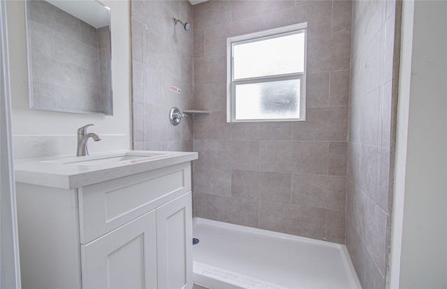 2310 Solo Street, Houston, TX 77020