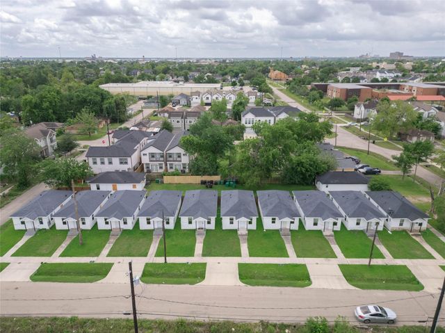 2310 Solo Street, Houston, TX 77020