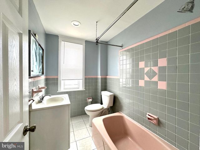 613 COPLEY RD, Upper Darby, PA 19082