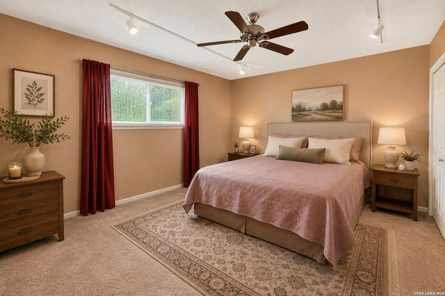 340 MUSTANG CIR, San Antonio, TX 78232