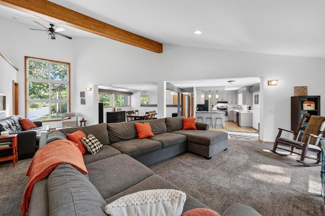 549 Yahara Street, Deforest, WI 53532