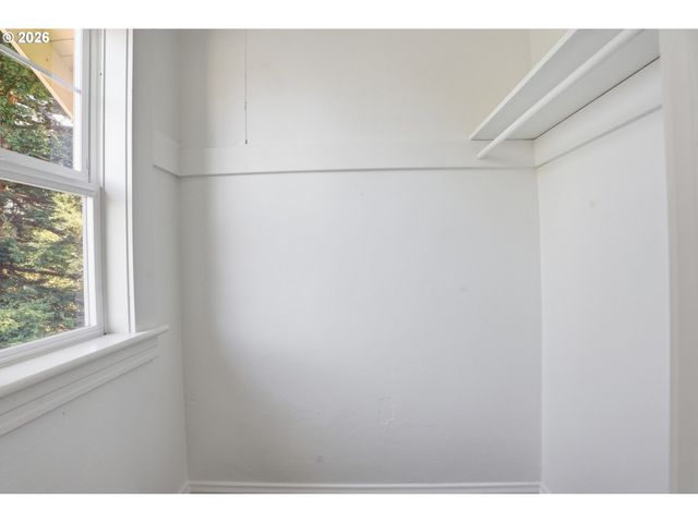 3504 Se Sherman, Portland, OR 97214