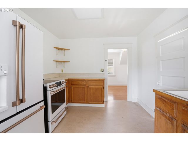 3504 Se Sherman, Portland, OR 97214