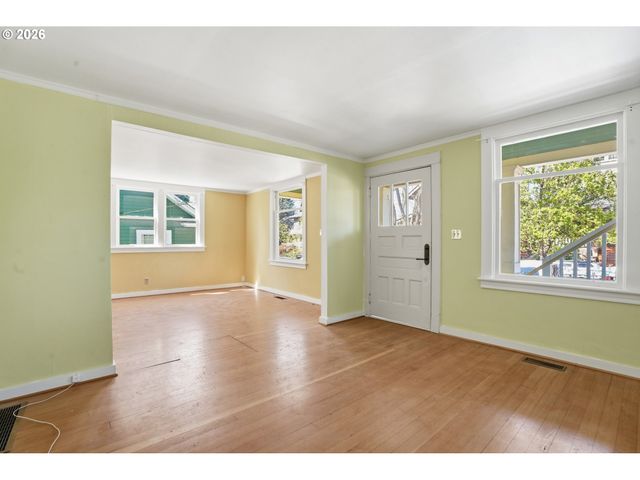 3504 Se Sherman, Portland, OR 97214