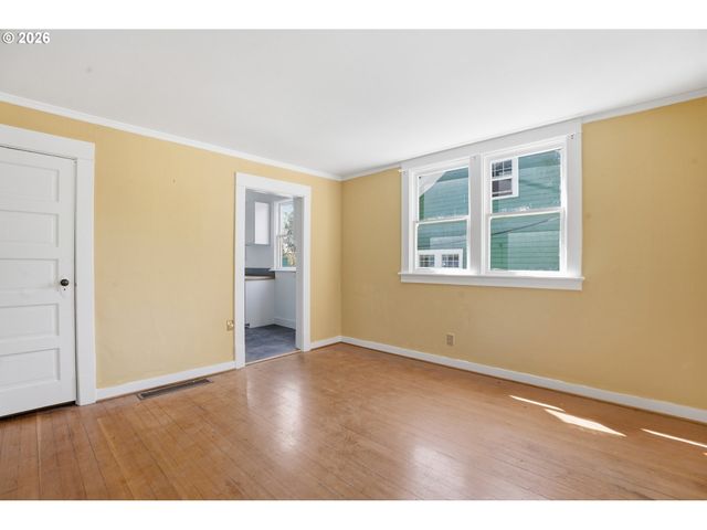 3504 Se Sherman, Portland, OR 97214