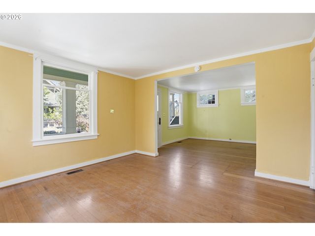 3504 Se Sherman, Portland, OR 97214