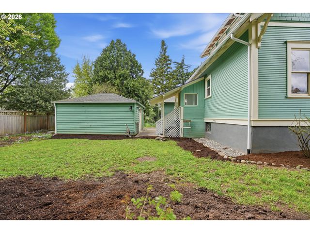 3504 Se Sherman, Portland, OR 97214
