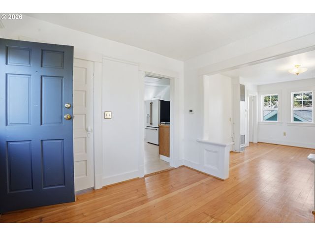 3504 Se Sherman, Portland, OR 97214