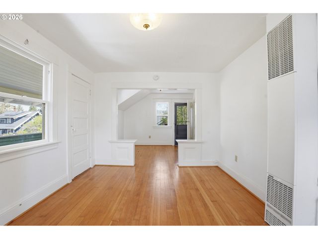 3504 Se Sherman, Portland, OR 97214