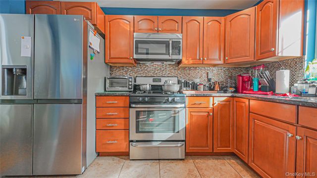 2078 Route 6, Middletown, NY 10940