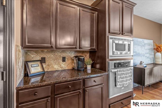 9423 S 28th Street, Lincoln, NE 68516