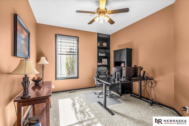 9423 S 28th Street, Lincoln, NE 68516