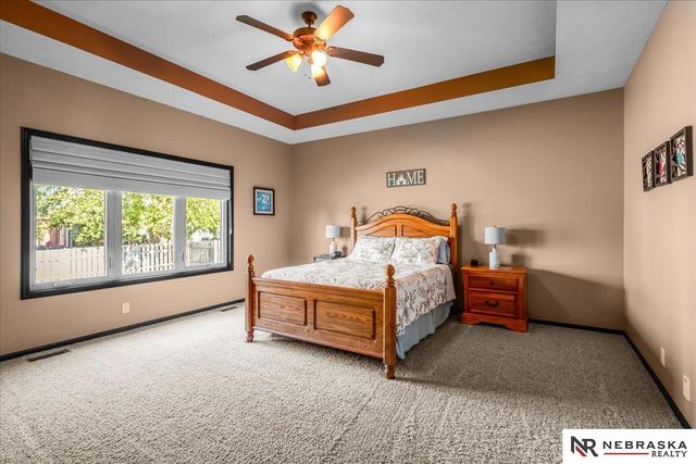 9423 S 28th Street, Lincoln, NE 68516