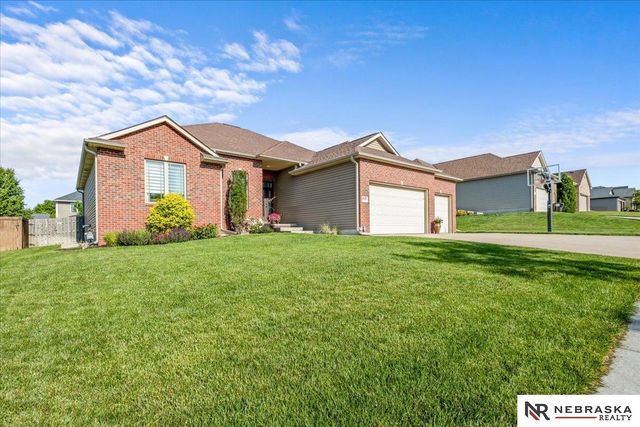 9423 S 28th Street, Lincoln, NE 68516