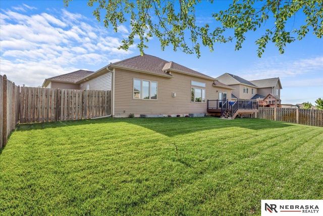 9423 S 28th Street, Lincoln, NE 68516