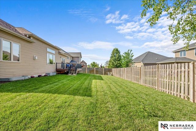 9423 S 28th Street, Lincoln, NE 68516