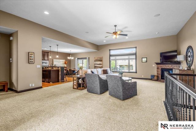 9423 S 28th Street, Lincoln, NE 68516