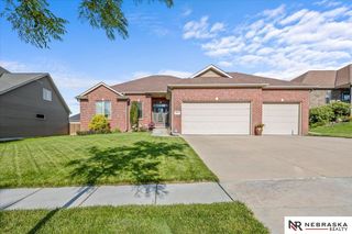9423 S 28th Street, Lincoln, NE 68516