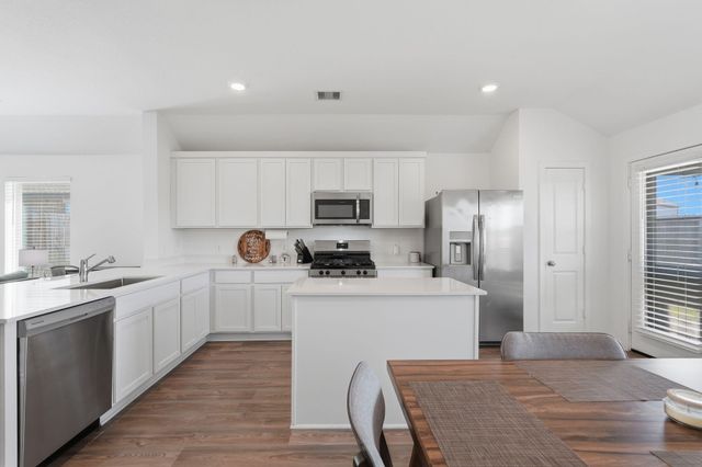 651 Spring Ashberry Court, Magnolia, TX 77354