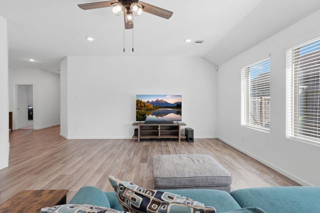 651 Spring Ashberry Court, Magnolia, TX 77354