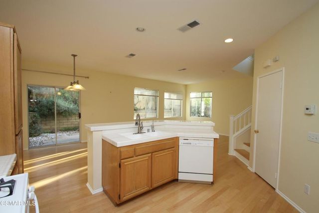 1538 Tierra Buena Court, Camarillo, CA 93010