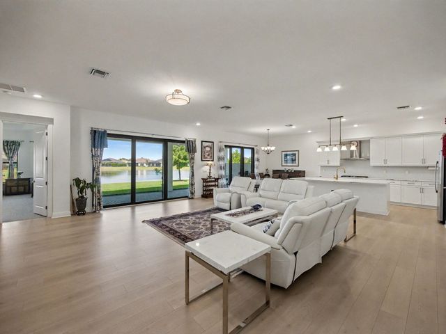 5353 Siesta Key Lane, Westlake, FL 33470