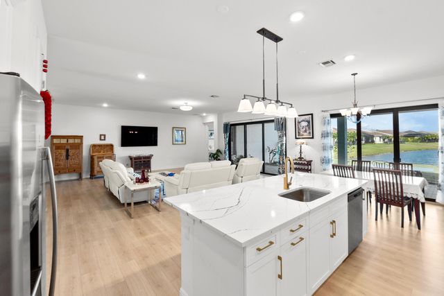 5353 Siesta Key Lane, Westlake, FL 33470