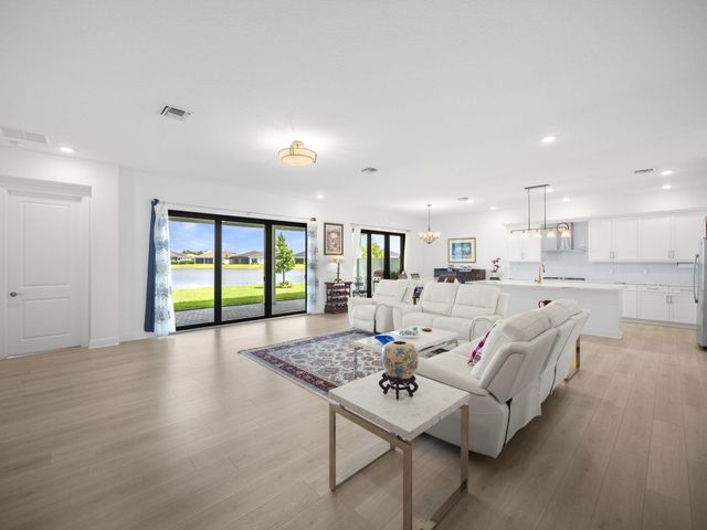 5353 Siesta Key Lane, Westlake, FL 33470