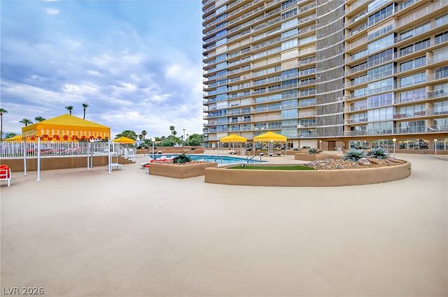 3111 Bel Air Drive 202, Las Vegas, NV 89109