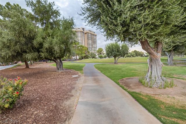 3111 Bel Air Drive 202, Las Vegas, NV 89109