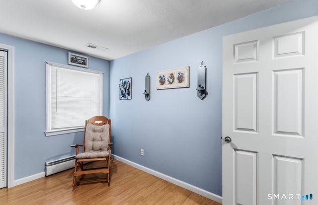 17 Trinity Lane, Windsor Locks, CT 06096