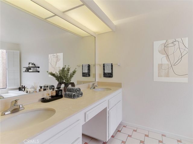 20 Peartree Ln 25, Rolling Hills Estates, CA 90274