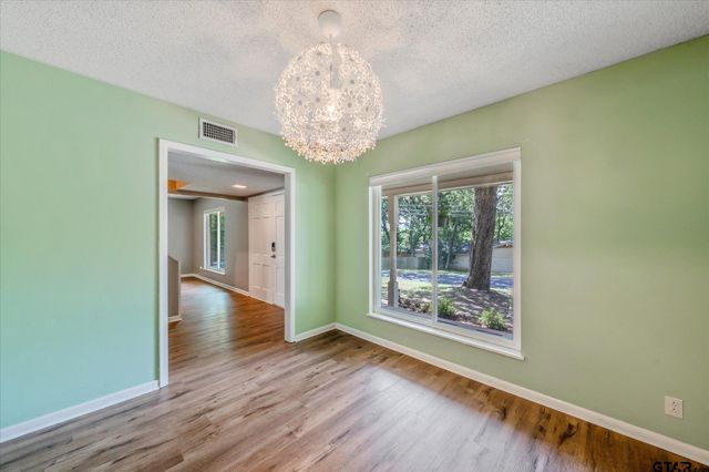 2820 Navaho Trl, Tyler, TX 75707