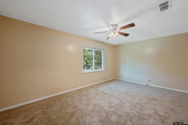 2820 Navaho Trl, Tyler, TX 75707