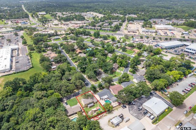 2820 Navaho Trl, Tyler, TX 75707